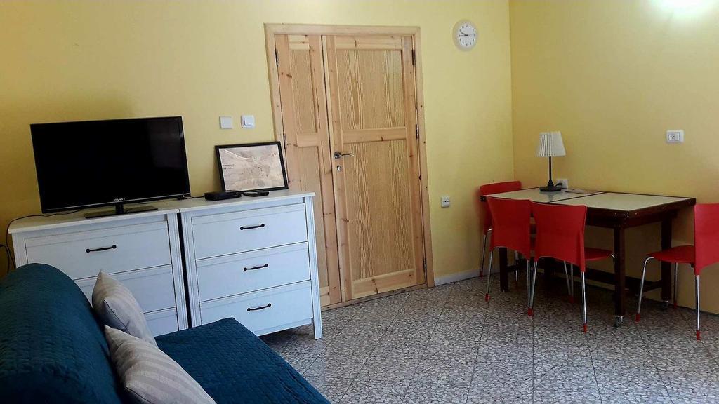 Lesanel - Guest House Arad Buitenkant foto